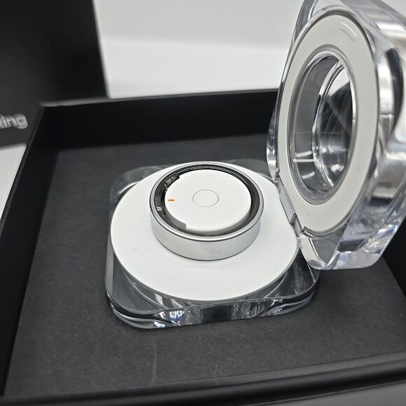 Samsung Galaxy Ring - Titanium Silver SM-Q501 AI Smart Ring Size 13 - Picture 3 of 3